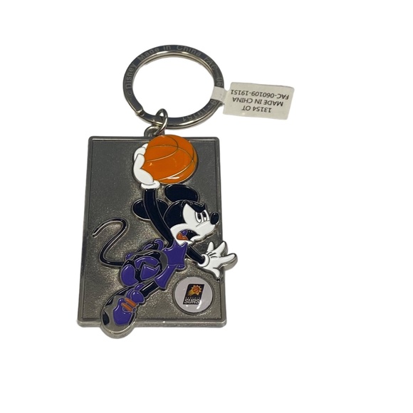 Disney NBA Experience Keychain - Phoenix Suns - Picture 1 of 1